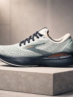 Brooks Adrenaline GTS 24 Women Size 7 Running Shoe - Light Gray and Black New 🔥